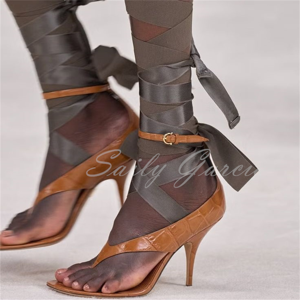 Brown Leather High Heel Flip F - огляд і ціна Sewing Fabric